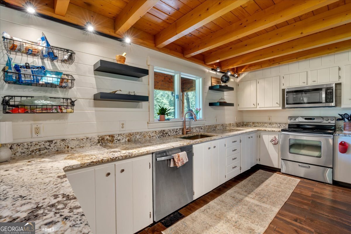 179 Hogan Road Brooks, GA 30205 - Photo 15 of 64