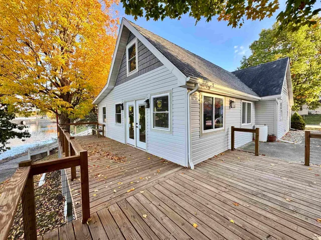 $290,000 | 109 Park Drive, Rome City, IN 46784