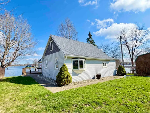 $269,000 | 109 Park Drive, Rome City, IN 46784