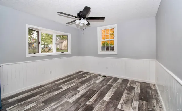 $290,000 | 109 Park Drive, Rome City, IN 46784