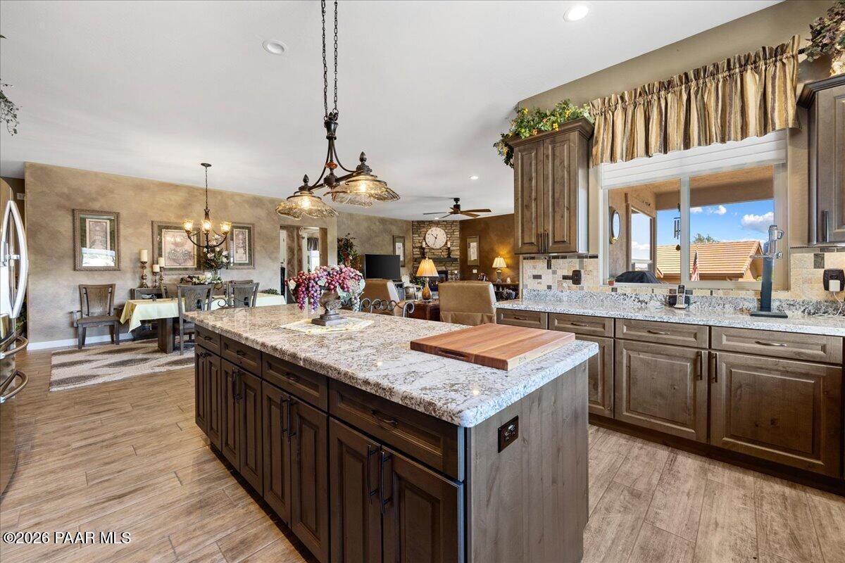 594 Haisley Road Prescott, AZ 86303 - Photo 21 of 53 21-Kitchen