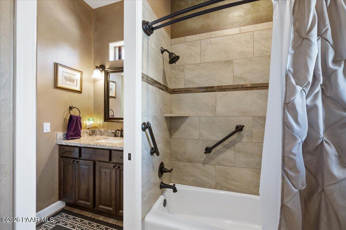 594 Haisley Road Prescott, AZ 86303 - Photo 33 of 53 33-Jack & Jill Bath