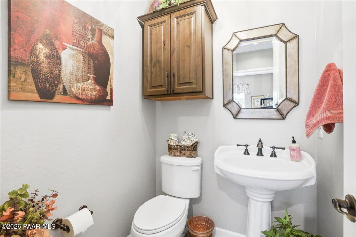 594 Haisley Road Prescott, AZ 86303 - Photo 35 of 53 35-Powder Room