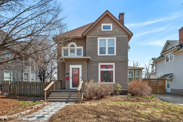 $219,000 | 1919 Farnam Street, Davenport, IA 52803