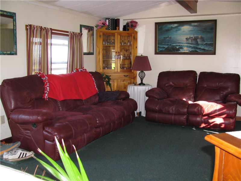 507 Donation Road Greenville, PA 16125 - Photo 8 of 15 Living Room.