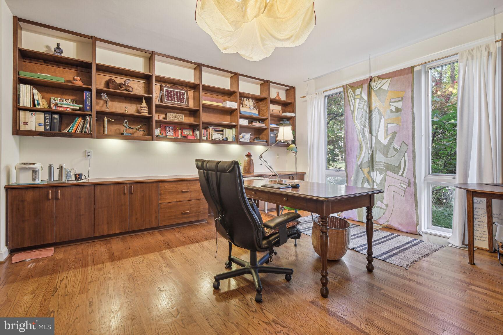 7100 Exfair Road Bethesda, MD 20814 - Photo 11 of 38