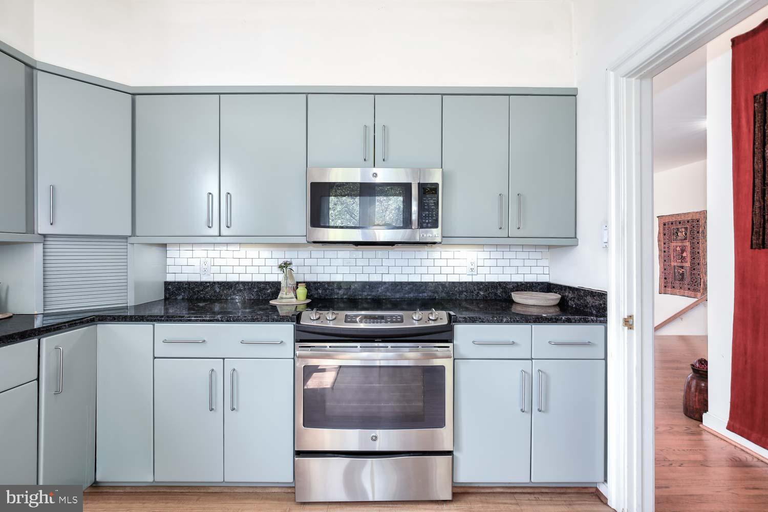 7100 Exfair Road Bethesda, MD 20814 - Photo 14 of 38