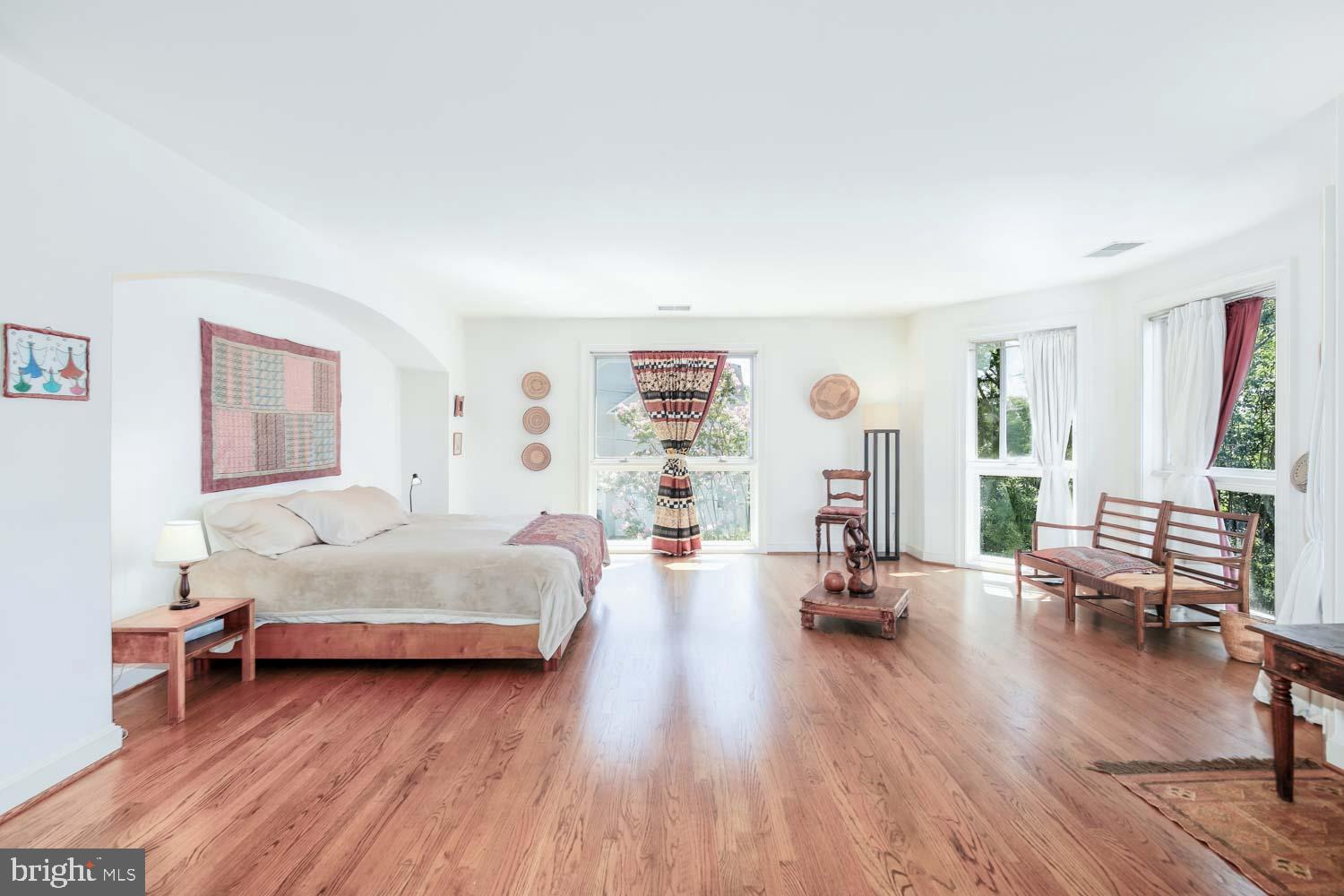 7100 Exfair Road Bethesda, MD 20814 - Photo 19 of 38