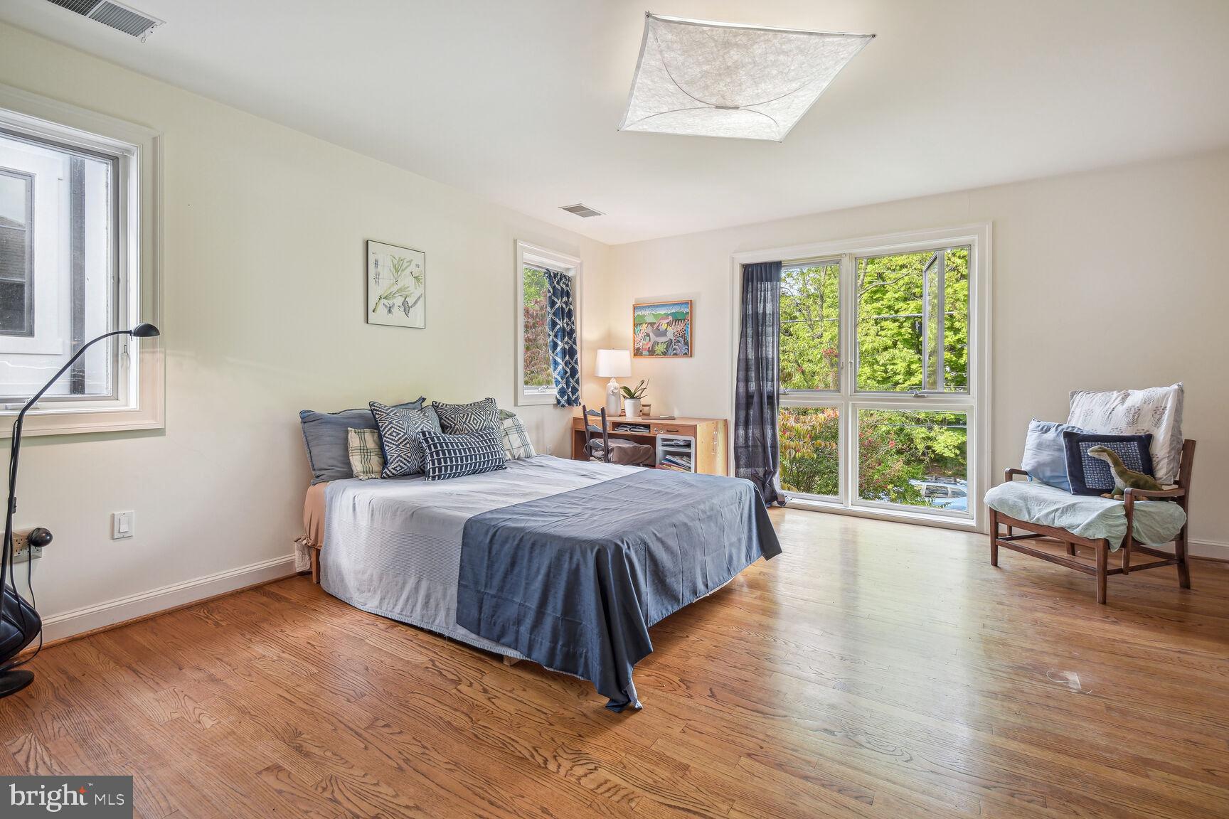 7100 Exfair Road Bethesda, MD 20814 - Photo 21 of 38