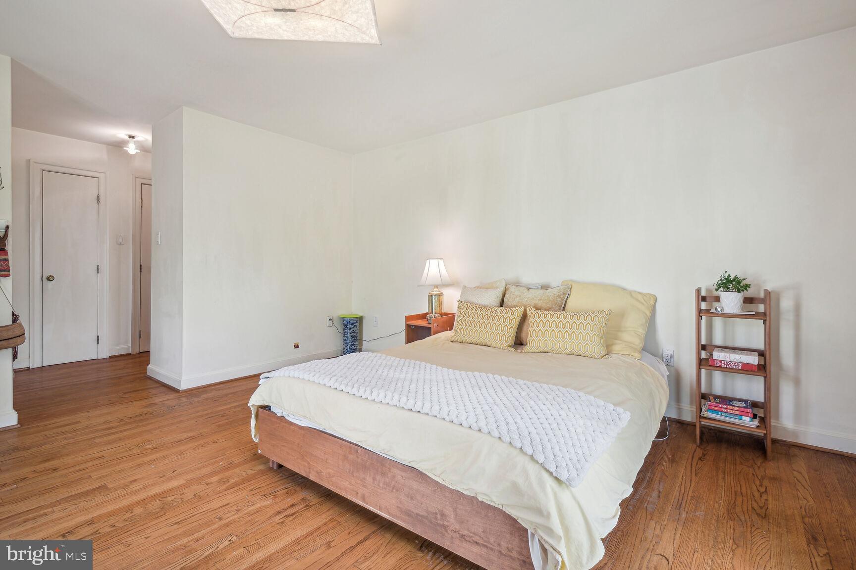 7100 Exfair Road Bethesda, MD 20814 - Photo 22 of 38