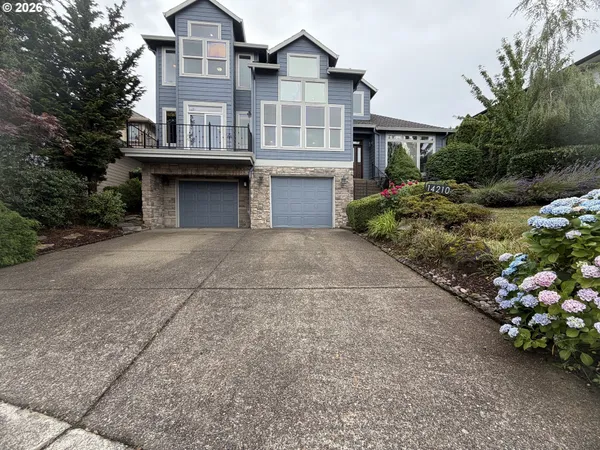 $690,000 | 14210 Southeast Rolling Meadows Drive, Happy Valley, OR 97086