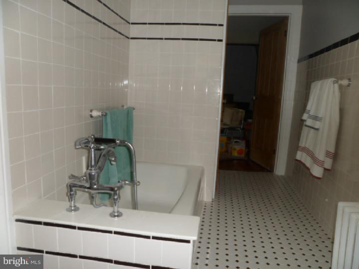 178 West Branch Road Barto, PA 19504 - Photo 15 of 18 Bathroom