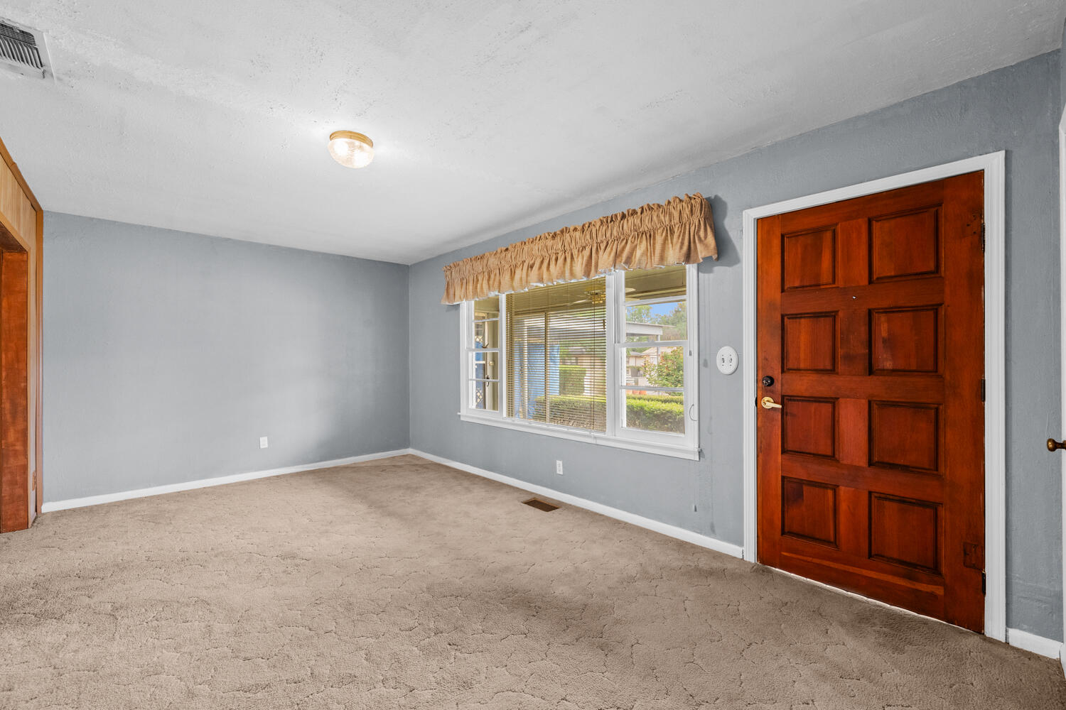 4307 41st Street Lubbock, TX 79413 - Photo 7 of 34 4307 41st St-10