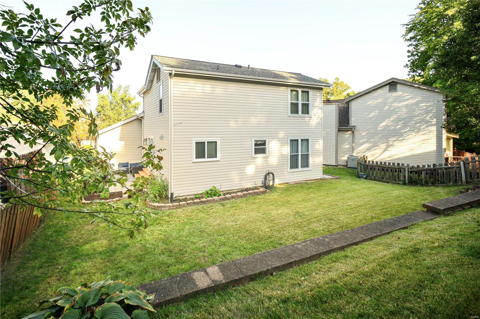 1618 Meadowside Drive St. Louis, MO 63146 - Photo 31 of 33