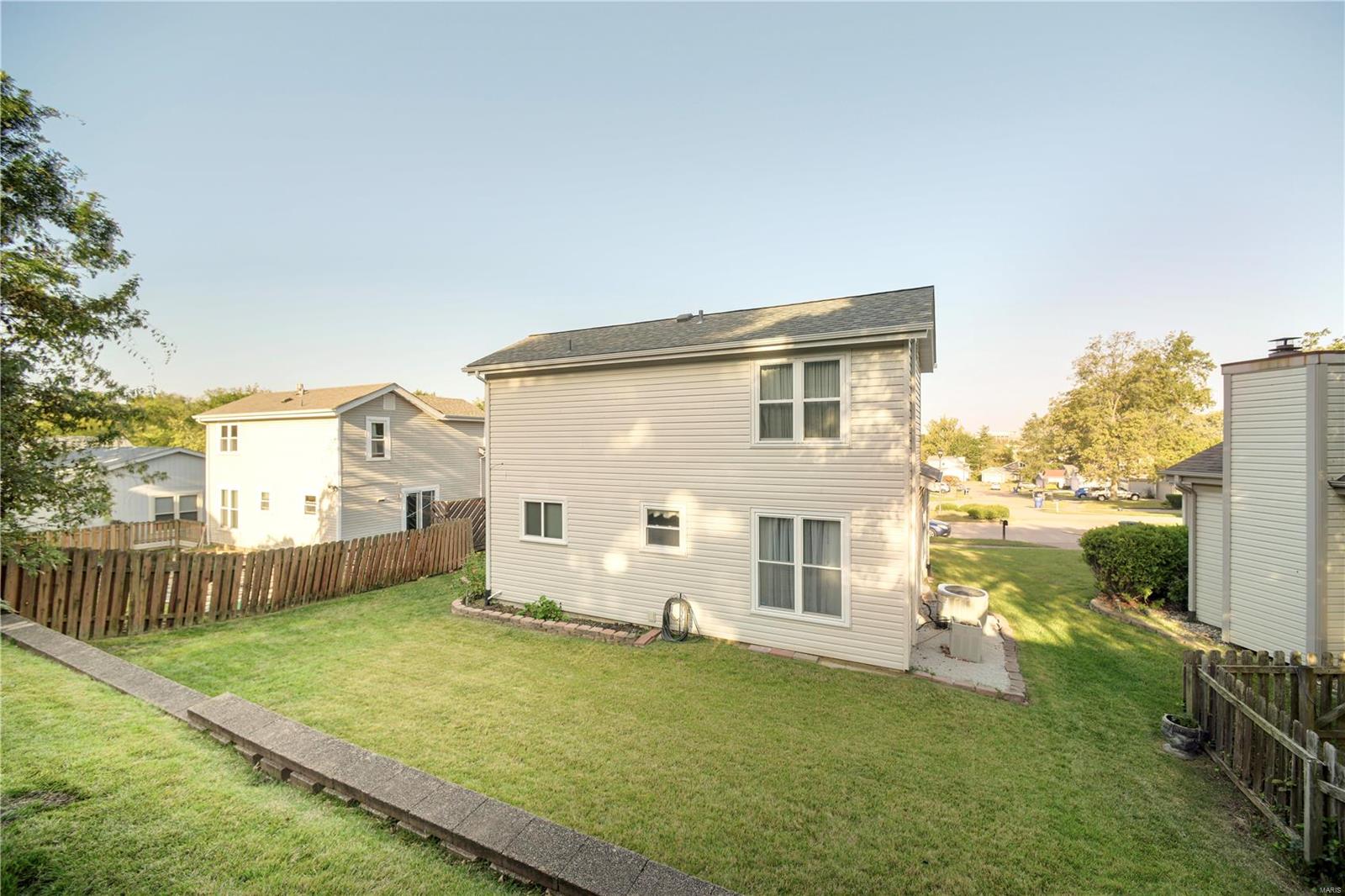 1618 Meadowside Drive St. Louis, MO 63146 - Photo 32 of 33