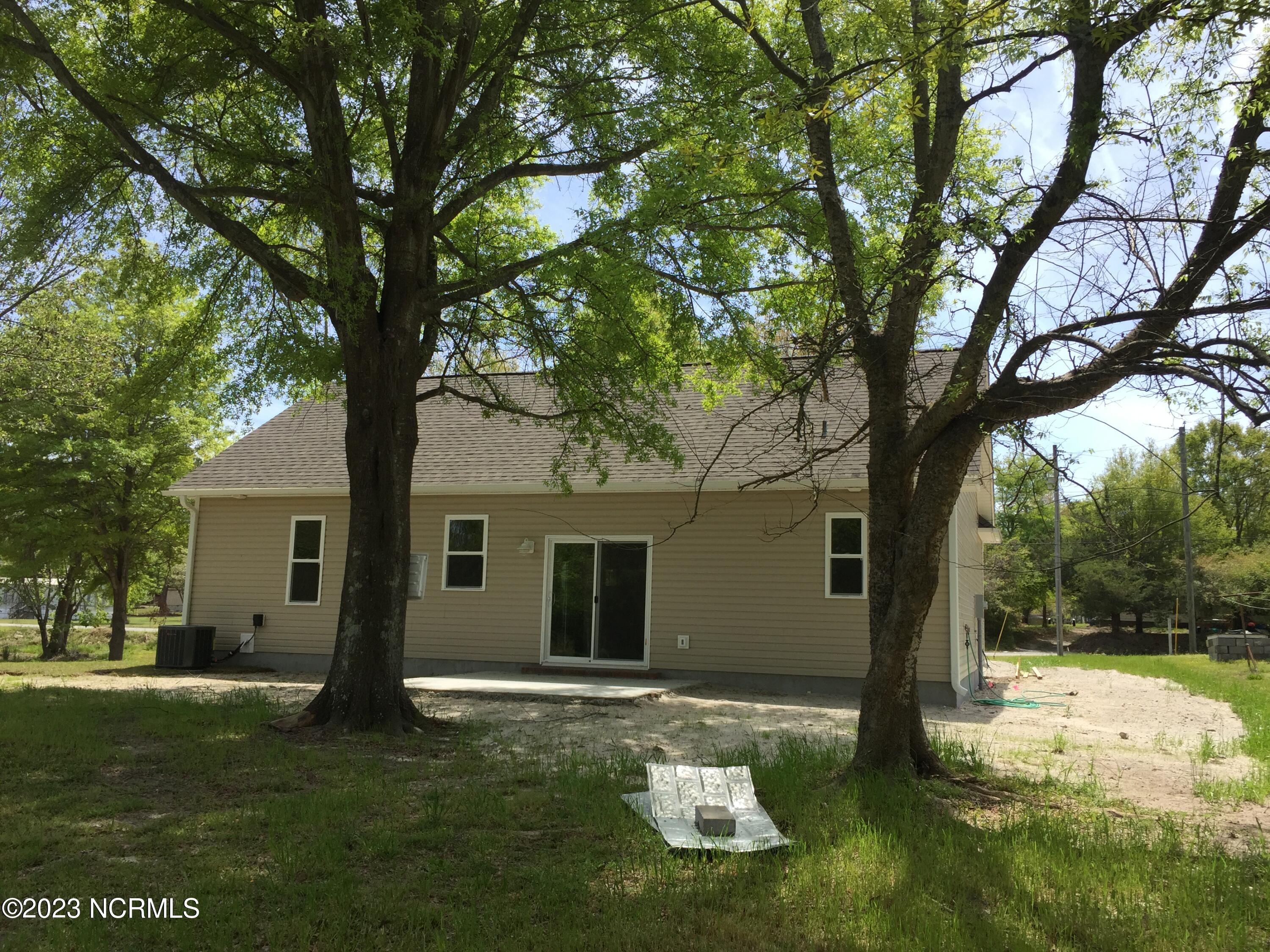 511 Peru Road Sneads Ferry, NC 28460 - Photo 8 of 24