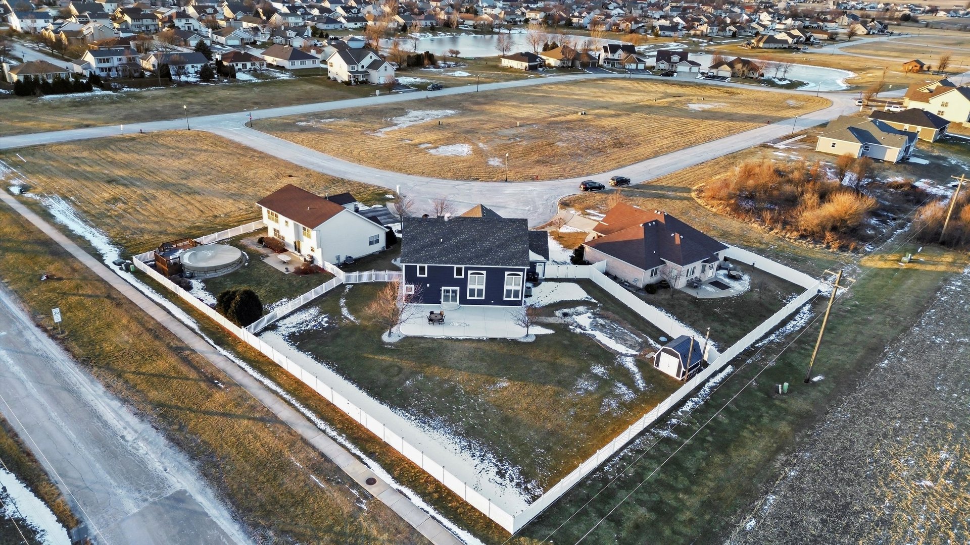 110 Sky View Lane Beecher, IL 60401 - Photo 50 of 53 an aerial view of a tennis ground and a large outdoor space