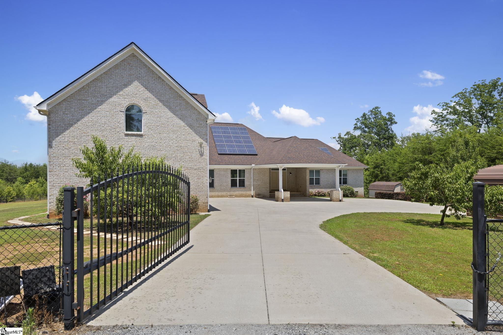 6735 Highway 357 Campobello, SC 29322 - Photo 6 of 50