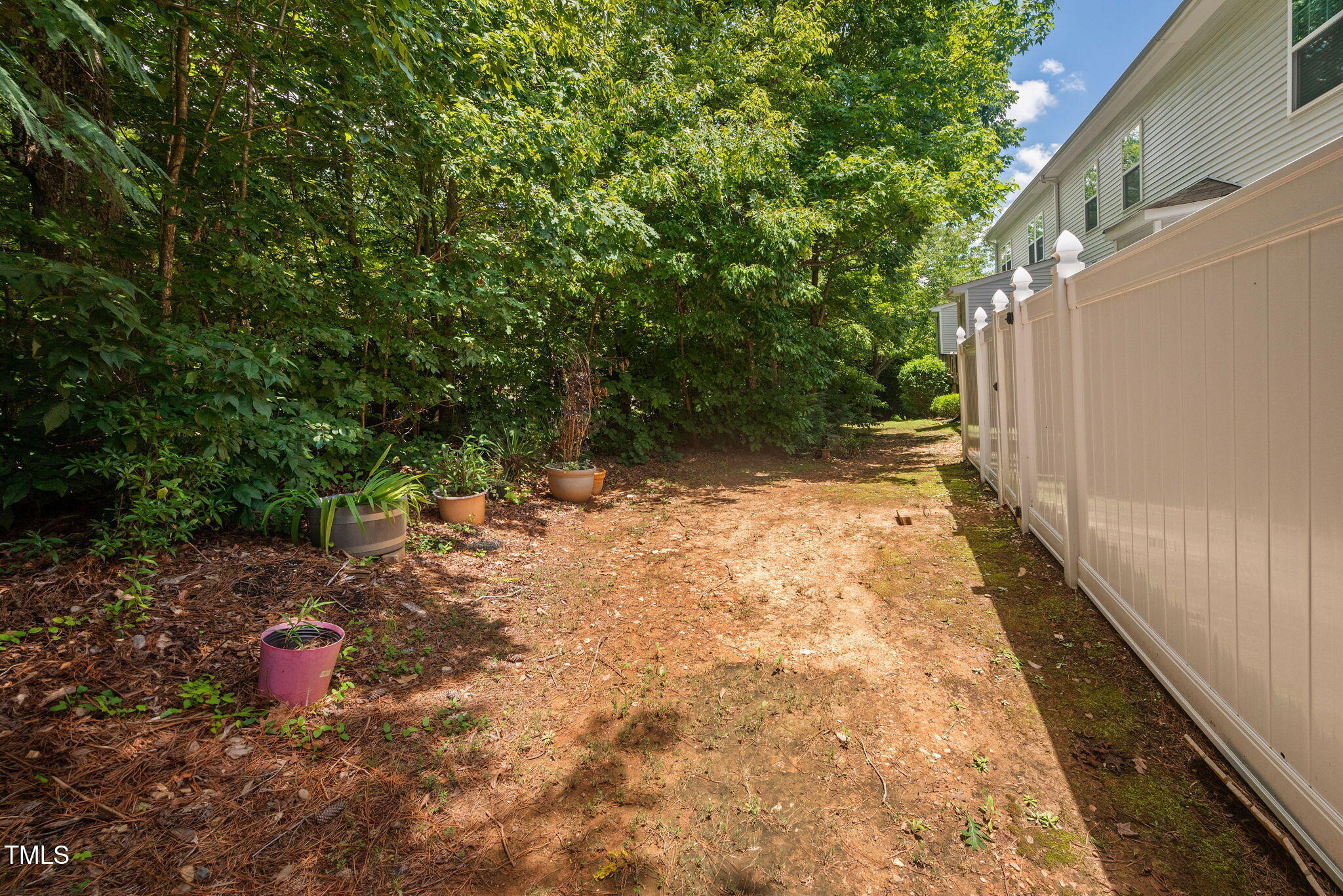 809 Davidson Point Road Cary, NC 27513 - Photo 45 of 62 Vinyl Fence For Easy Maintenance