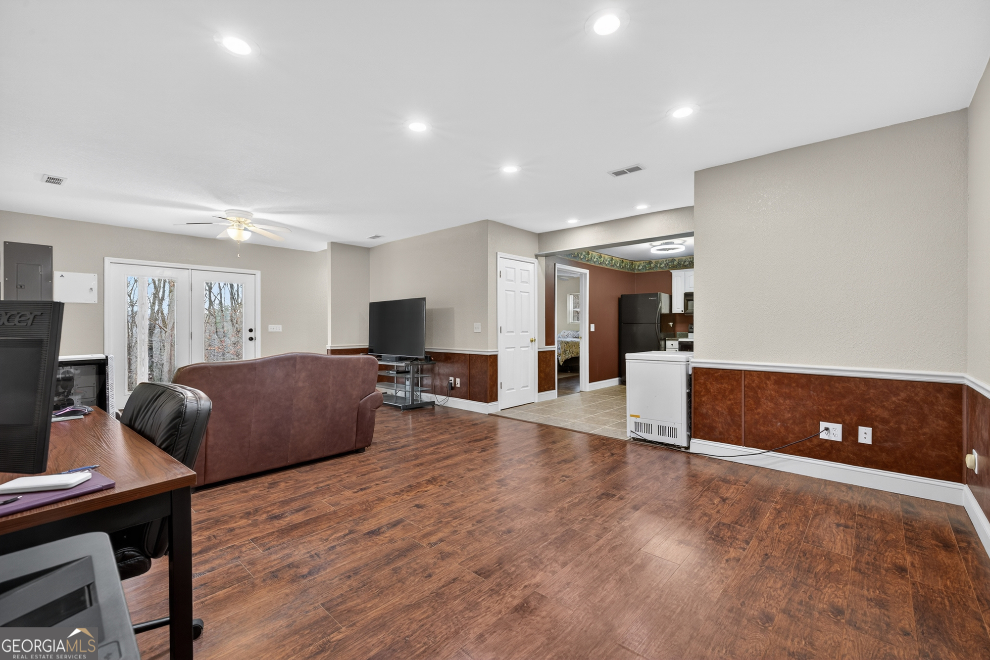 756 Gordon Thomas Road Blairsville, GA 30512 - Photo 37 of 65 a living room with furniture and a flat screen tv