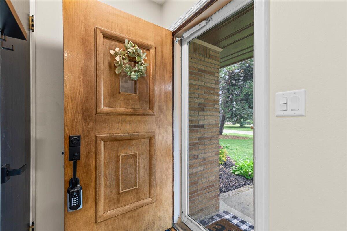 4505 North 133rd Street Brookfield, WI 53005 - Photo 4 of 29 front door