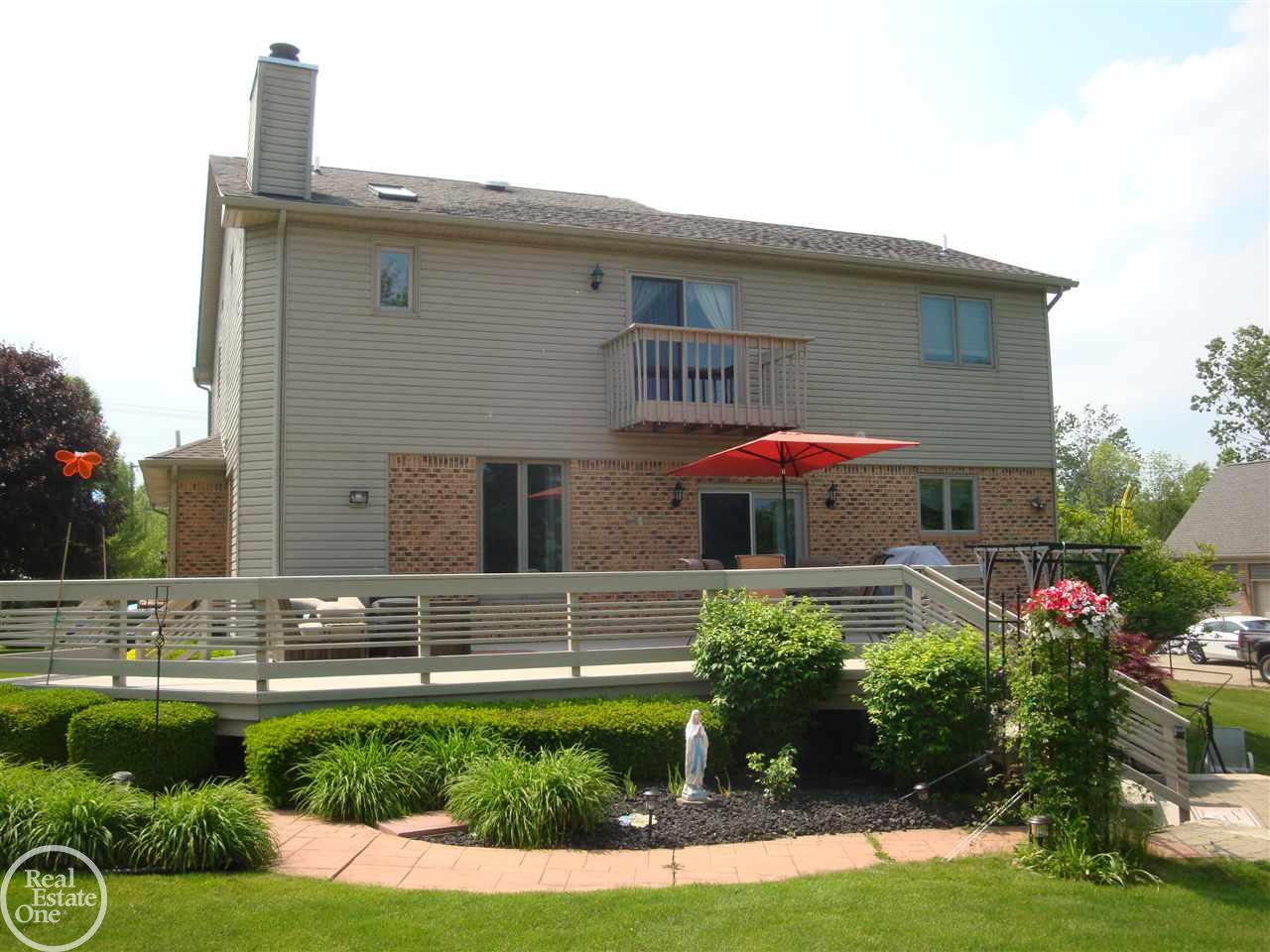 53150 Baker Road New Baltimore, MI 48047 - Photo 53 of 62 50014560-52.JPG