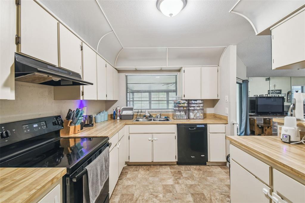 13127 Topflite Court Hudson, FL 34669 - Photo 27 of 100