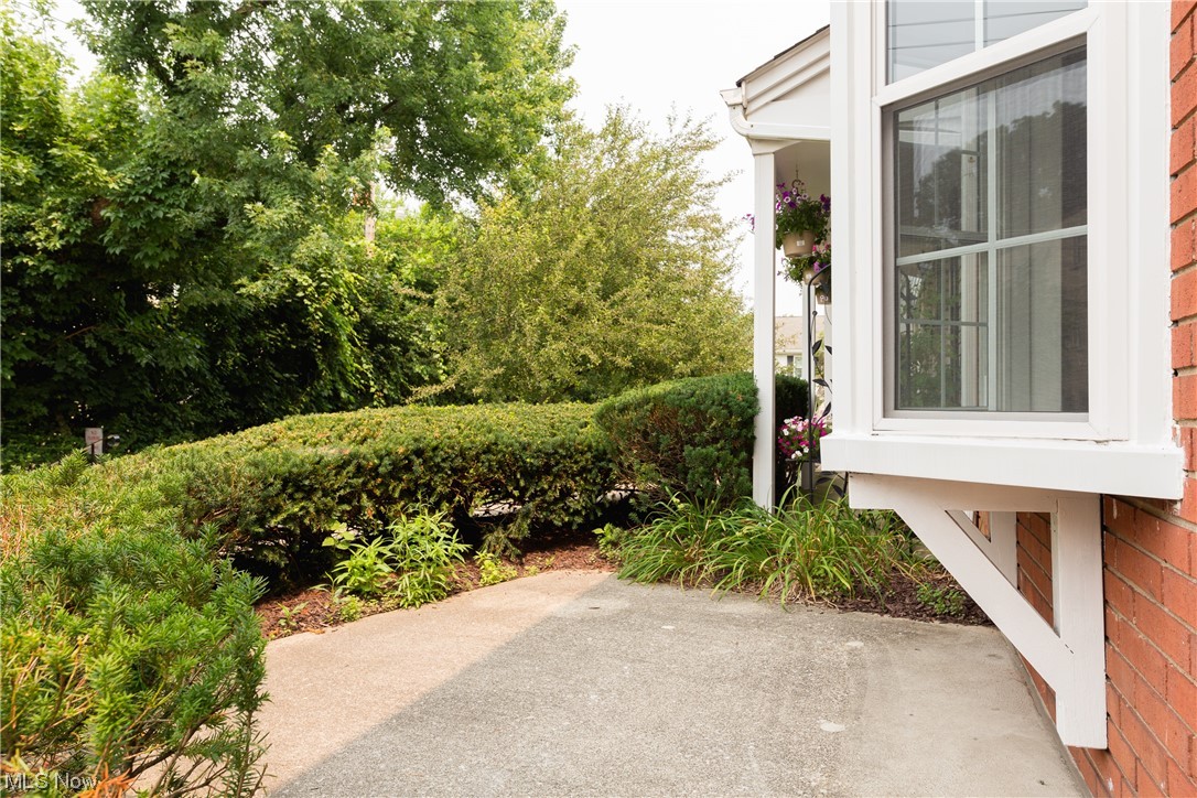 19650 Lorain Road, Unit 8 Cleveland, OH 44126 - Photo 2 of 26 Gallery Image 2