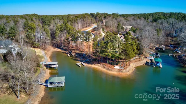 a view of an outdoor space