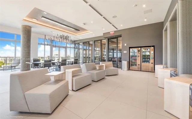 $4,899 | 9600 South Dixie Highway, Unit C1, Miami, FL 33156