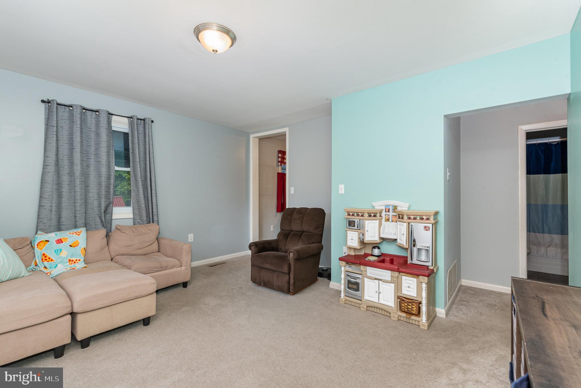 4606 Hillside Road Harrisburg, PA 17109 - Photo 12 of 24 Gallery Image 12