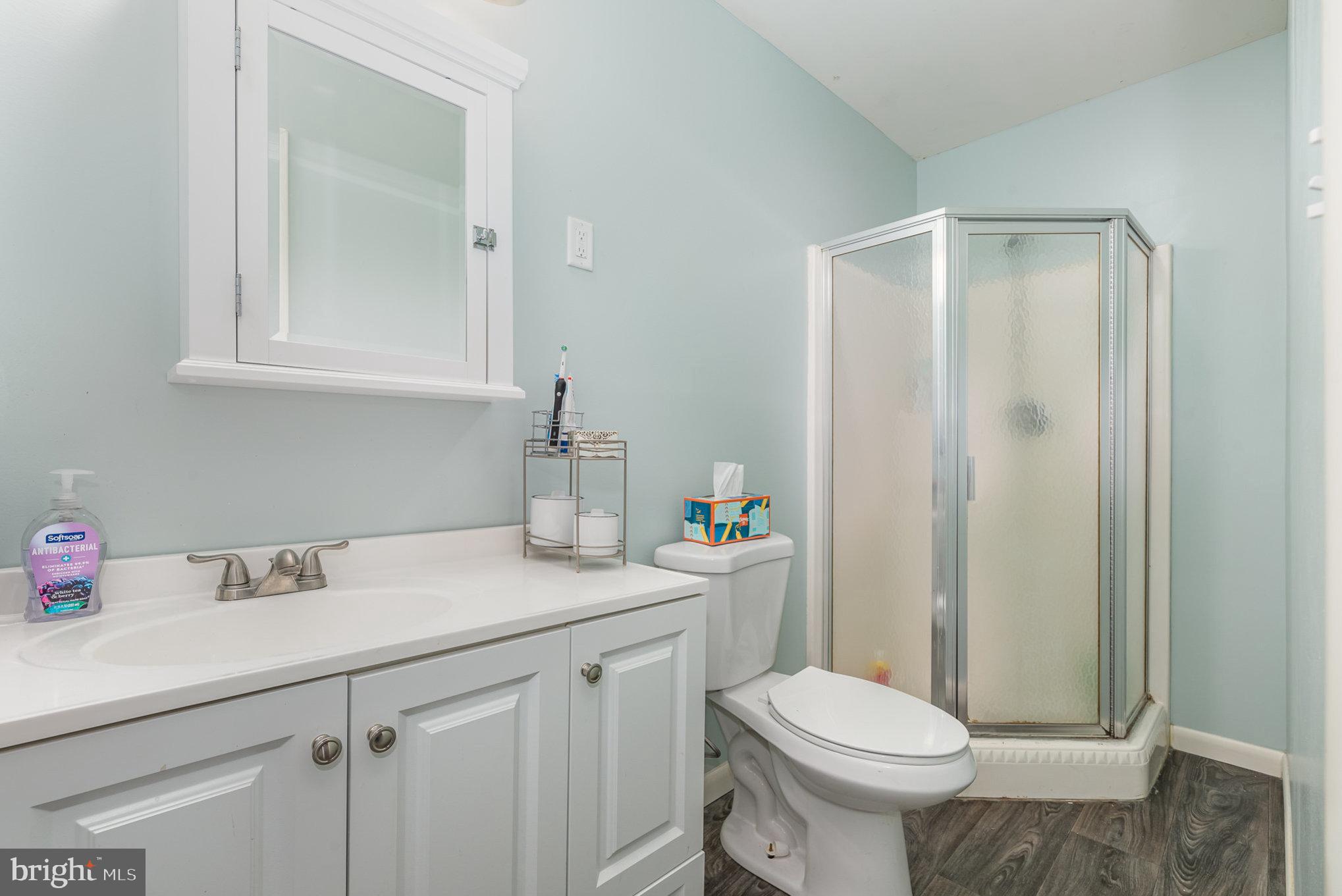 4606 Hillside Road Harrisburg, PA 17109 - Photo 15 of 24 Main Bedroom Full Bath