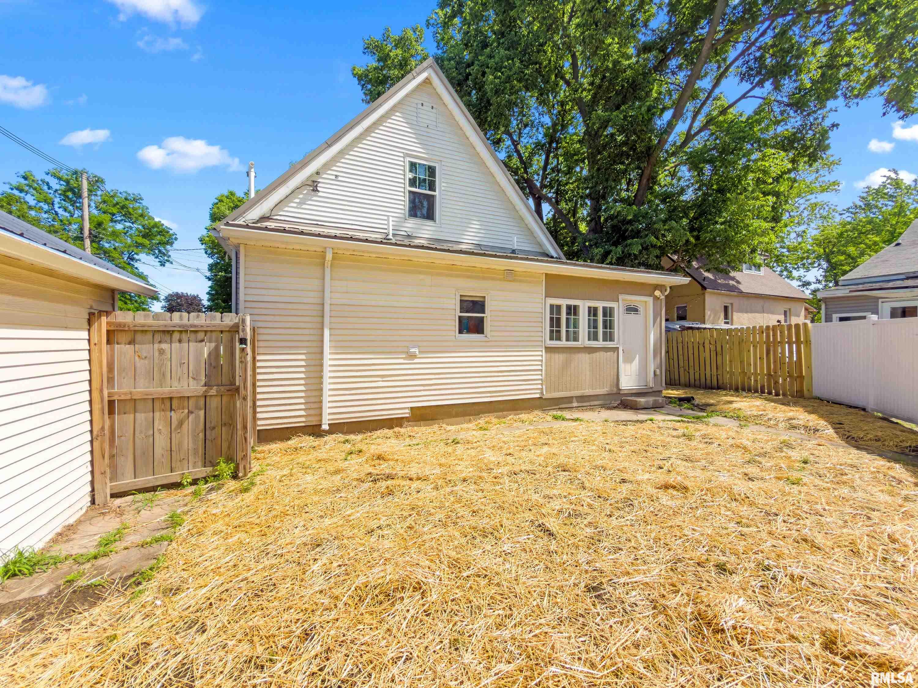 320 Walnut Street Pekin, IL 61554 - Photo 34 of 36