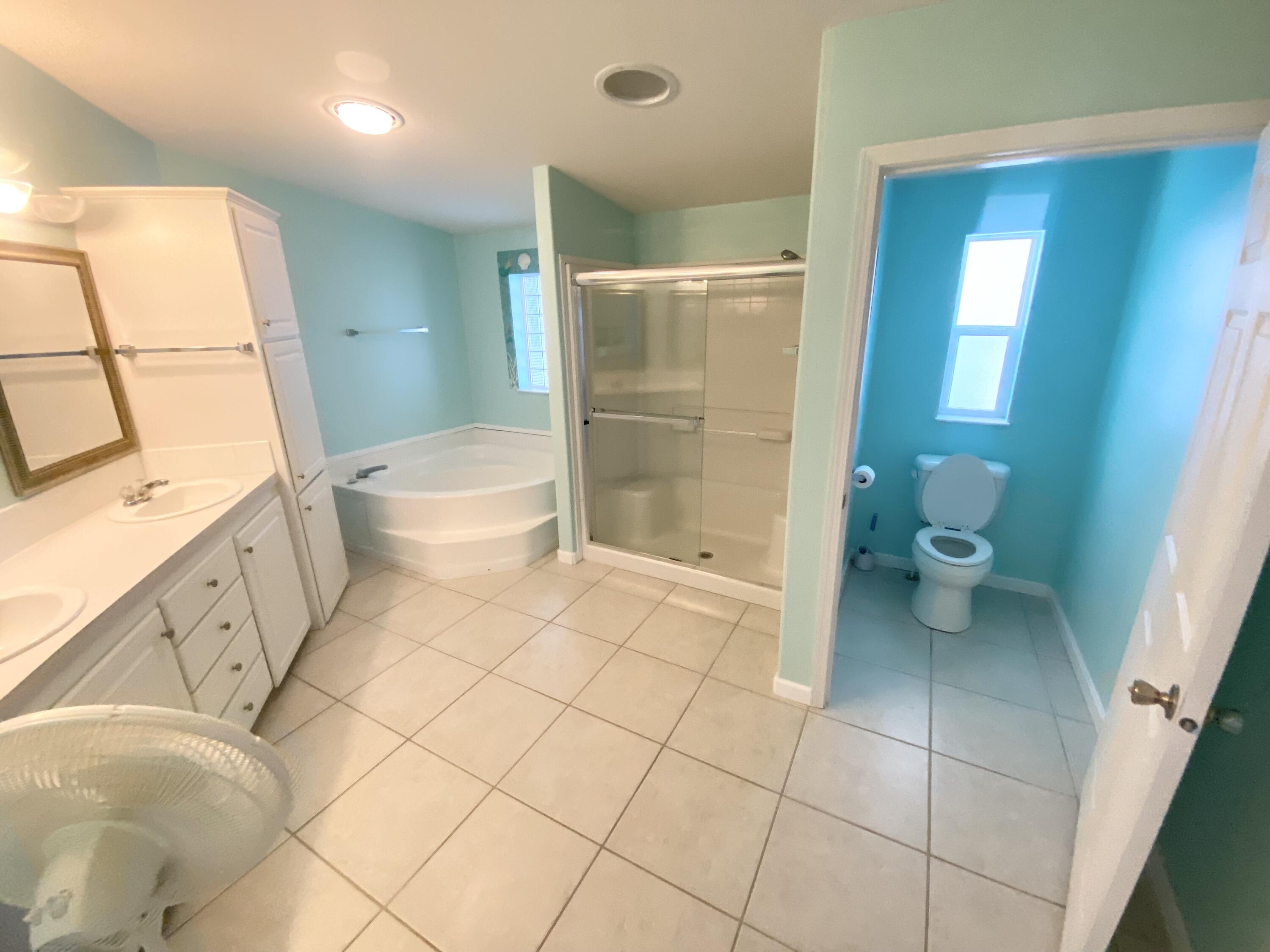 436 Tropical Isles Circle Fort Pierce, FL 34982 - Photo 11 of 16 IMG_4824