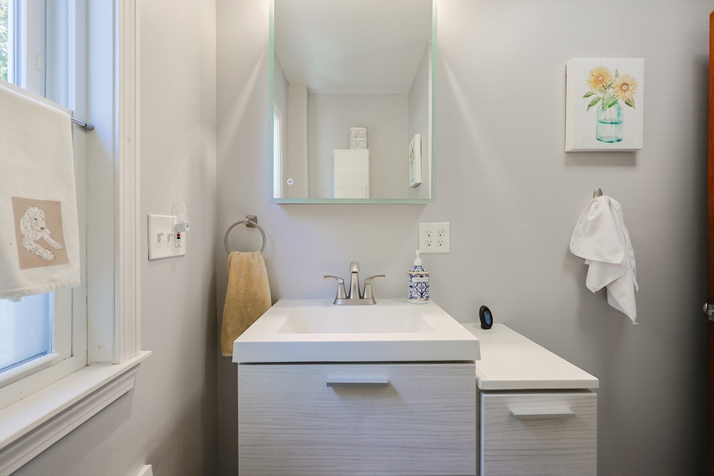 50 Riverside Place Walpole, MA 02081 - Photo 21 of 38