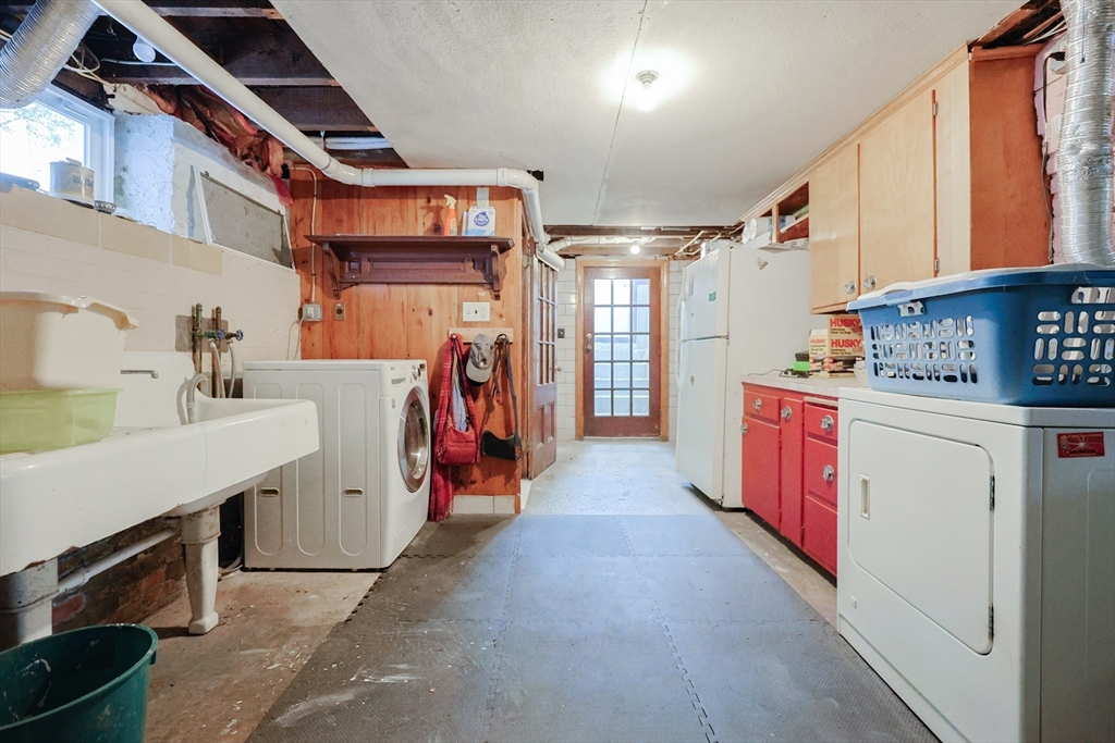 50 Riverside Place Walpole, MA 02081 - Photo 28 of 38