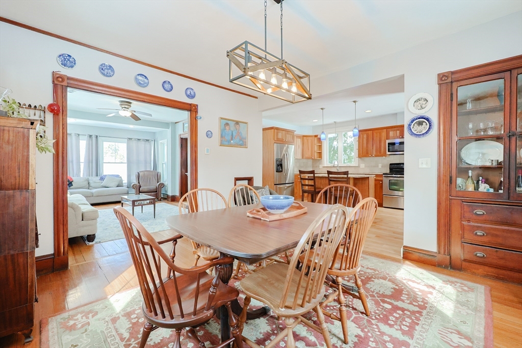 50 Riverside Place Walpole, MA 02081 - Photo 10 of 38