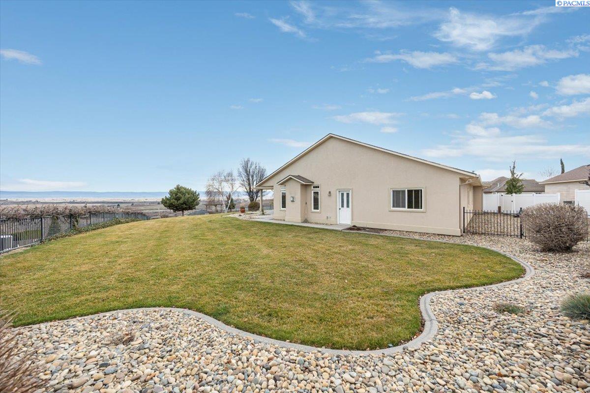 1315 Ridgeview Court Sunnyside, WA 98944 - Photo 35 of 40 Gallery Image 35