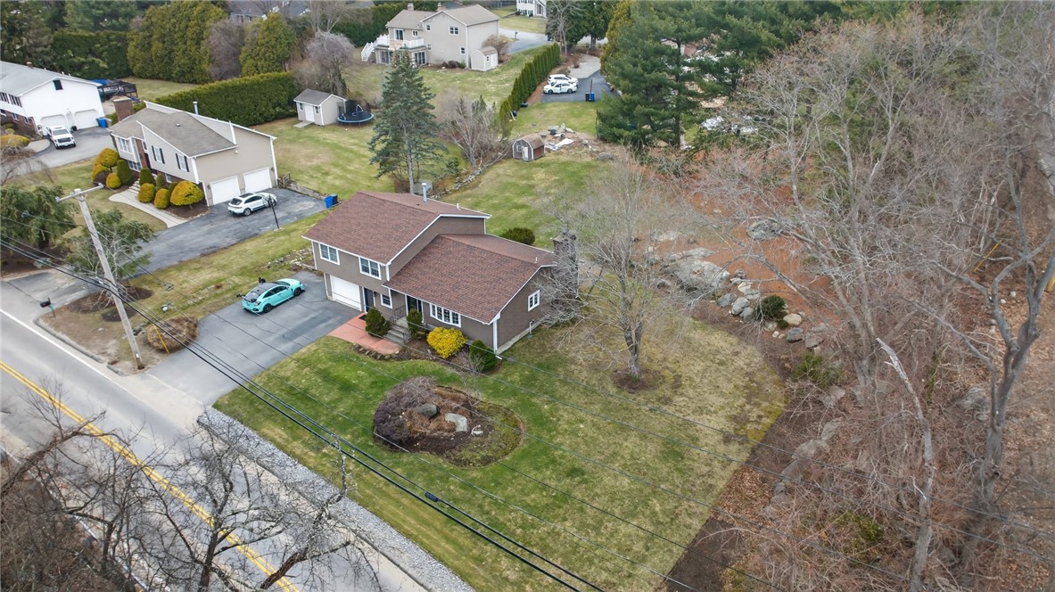 1221 Phenix Avenue Cranston, RI 02921 - Photo 3 of 40