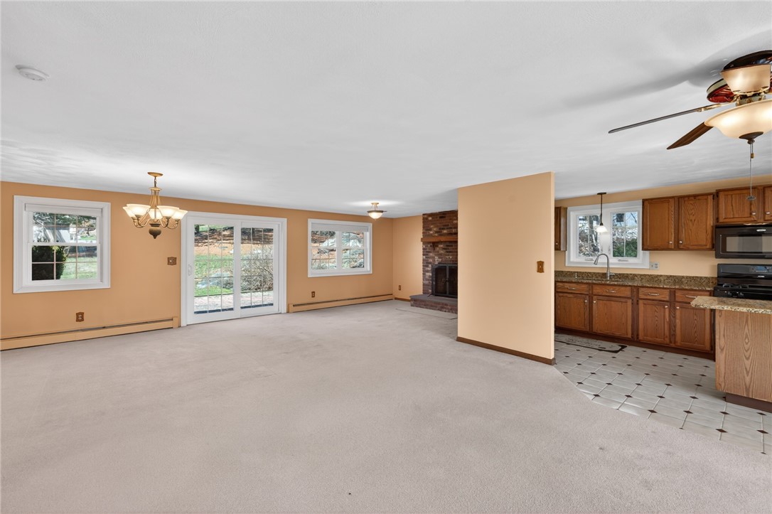 1221 Phenix Avenue Cranston, RI 02921 - Photo 5 of 40