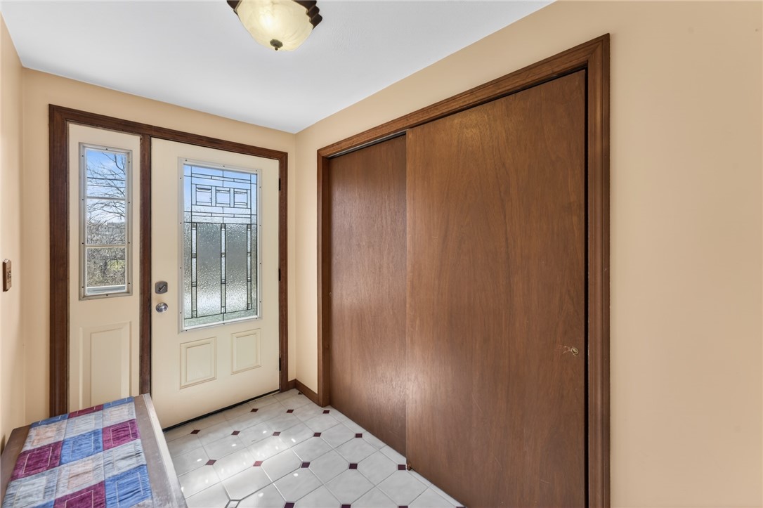 1221 Phenix Avenue Cranston, RI 02921 - Photo 8 of 40
