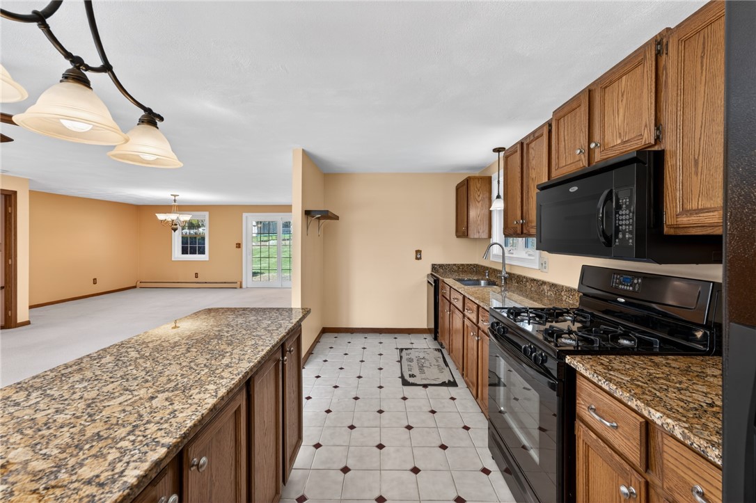 1221 Phenix Avenue Cranston, RI 02921 - Photo 10 of 40