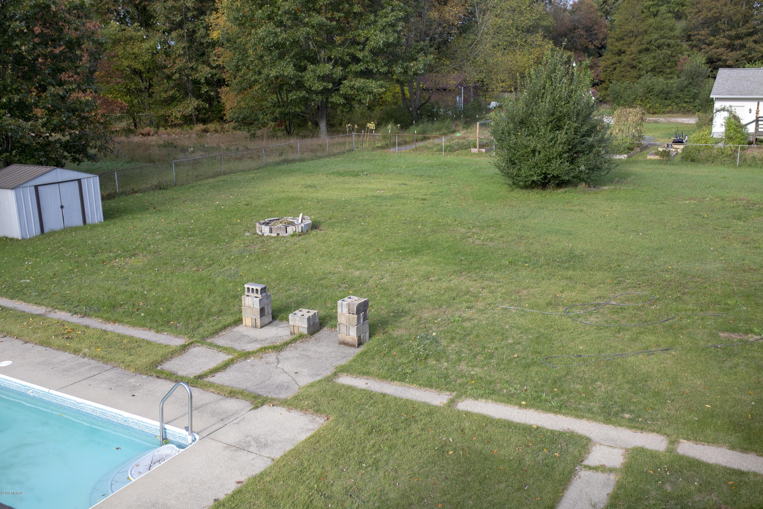 1841 Hilt Road Muskegon, MI 49445 - Photo 8 of 47 KZ5B0057