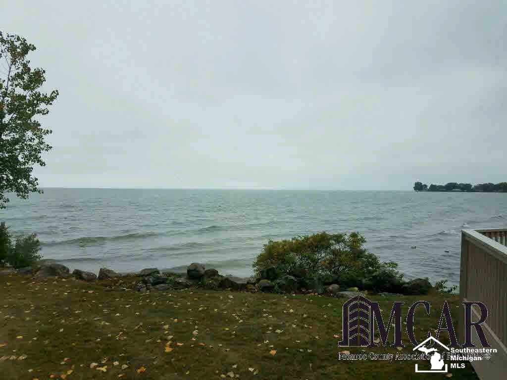 4328 Dewey Road Newport, MI 48166 - Photo 9 of 45 21378366-8.JPG