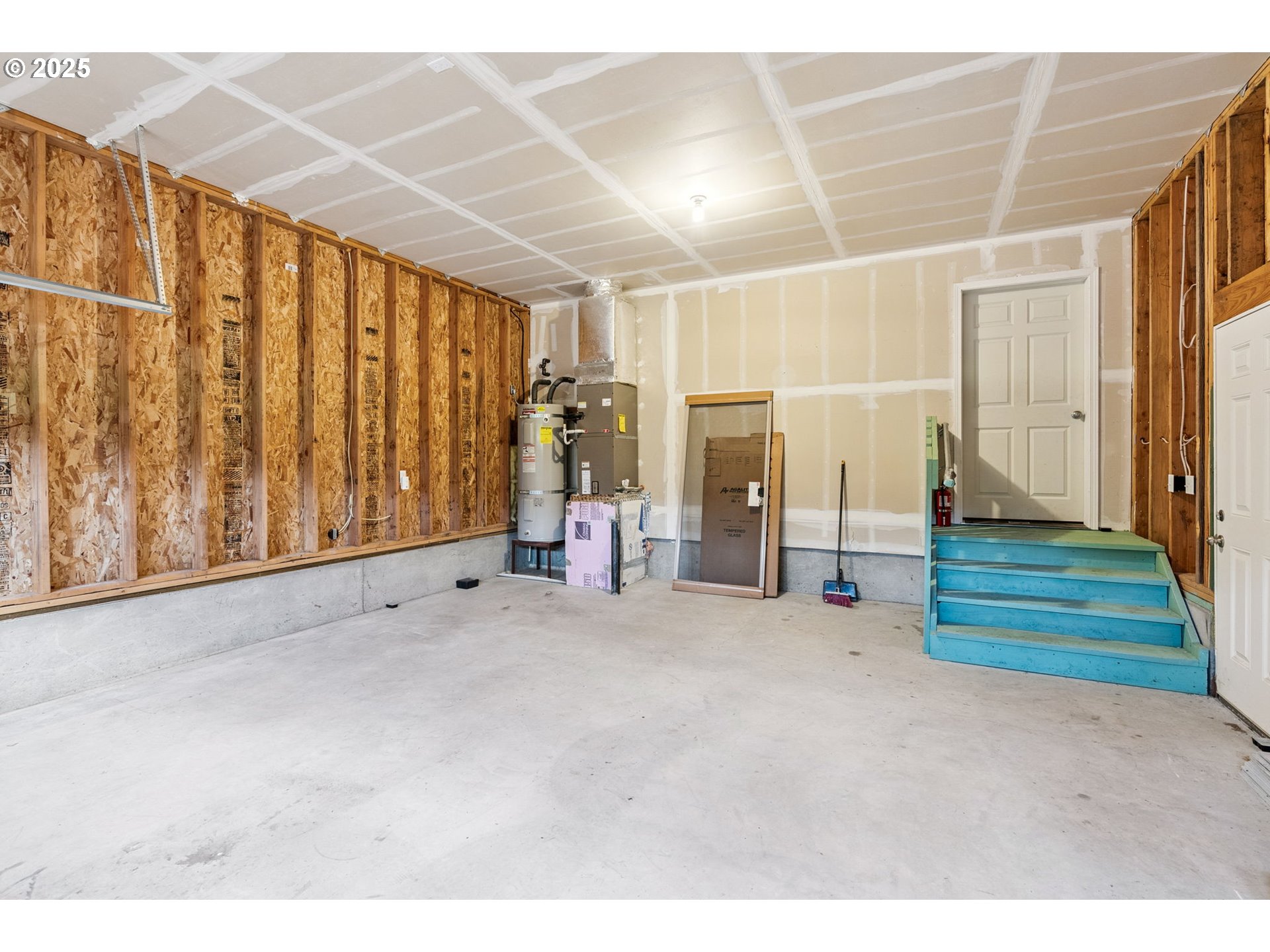 60 Fishon Road Lyle, WA 98635 - Photo 16 of 34 Garage