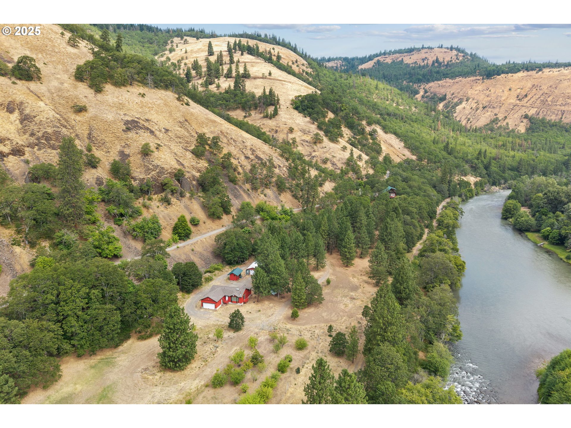 60 Fishon Road Lyle, WA 98635 - Photo 2 of 34 Gallery Image 2