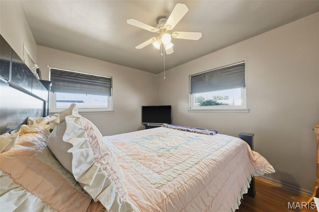6908 Howdershell Road Hazelwood, MO 63042 - Photo 18 of 32