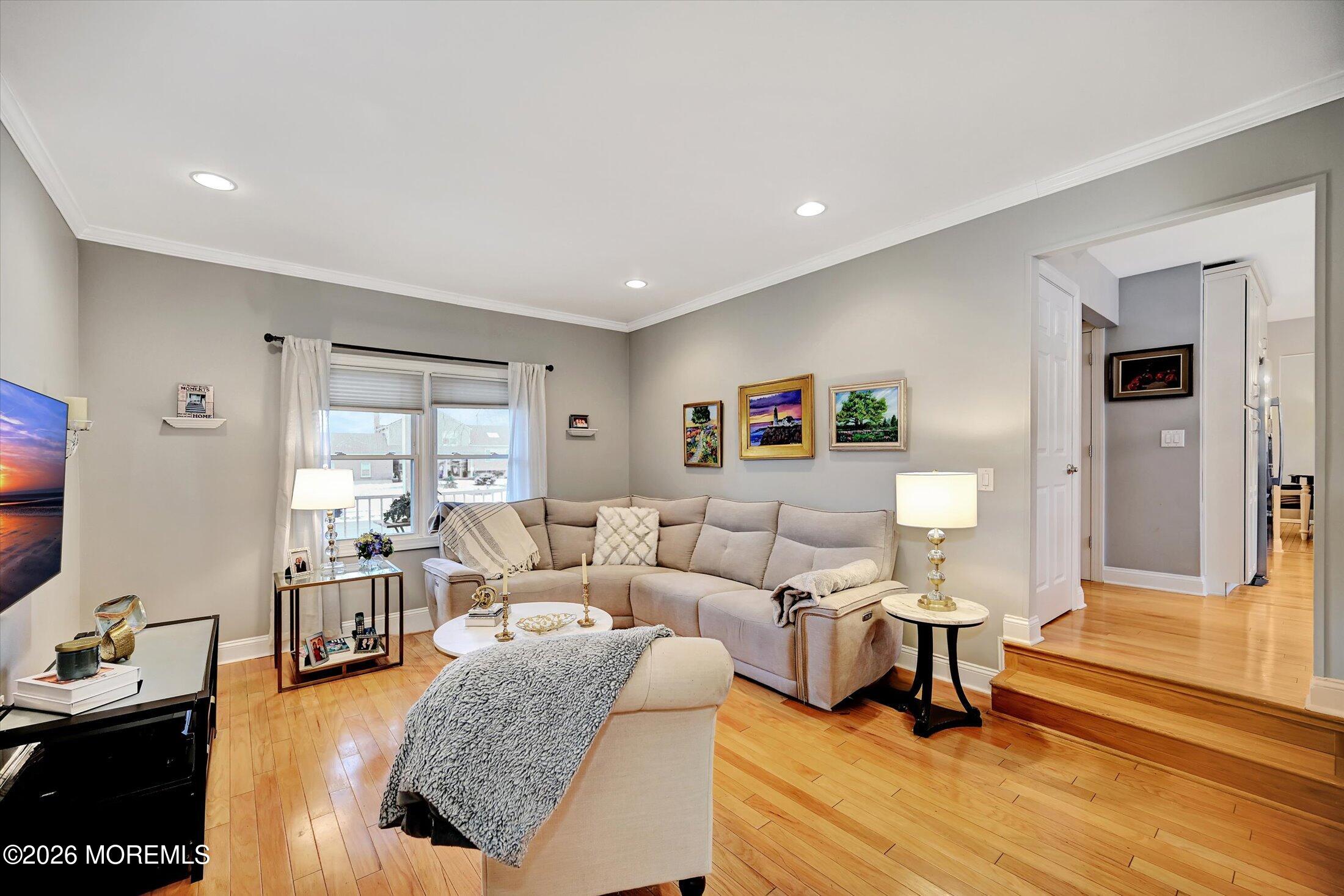 18 Devon Drive Manalapan, NJ 07726 - Photo 19 of 40 20-Family Room to Kitchen