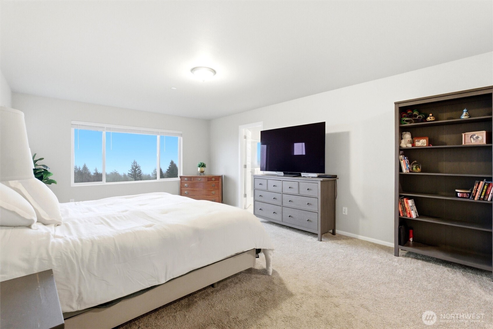 1323 Baker Hts Loop Bremerton, WA 98312 - Photo 15 of 35