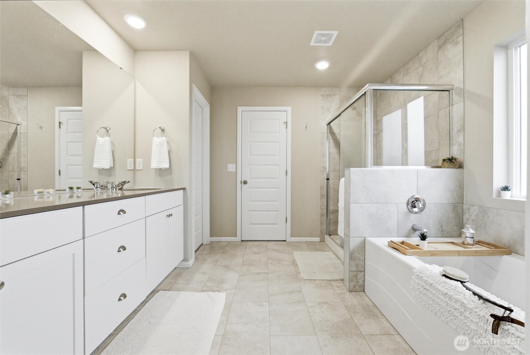 1323 Baker Hts Loop Bremerton, WA 98312 - Photo 17 of 35